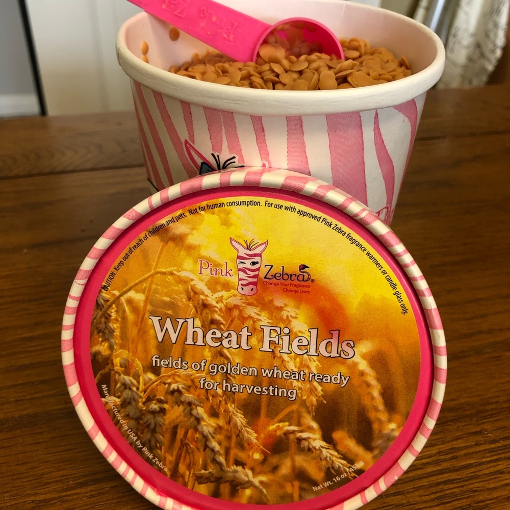 Pink Zebra scented wax in Wheat Fields